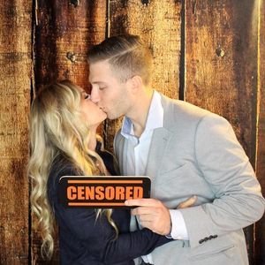 Meet your Posher, Max